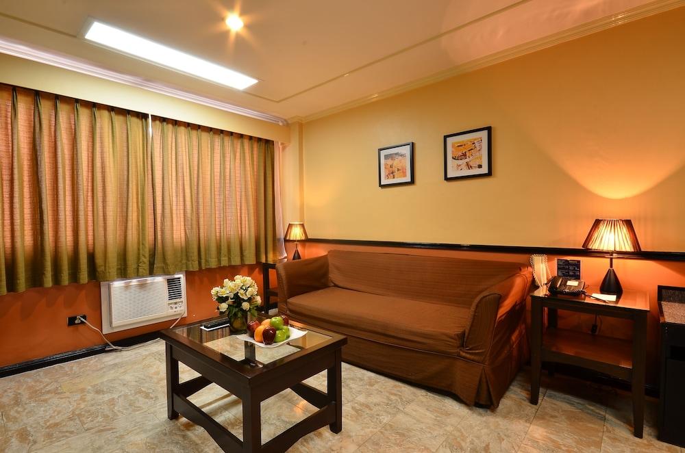 Fernandina 88 Suites Hotel Quezon City Buitenkant foto